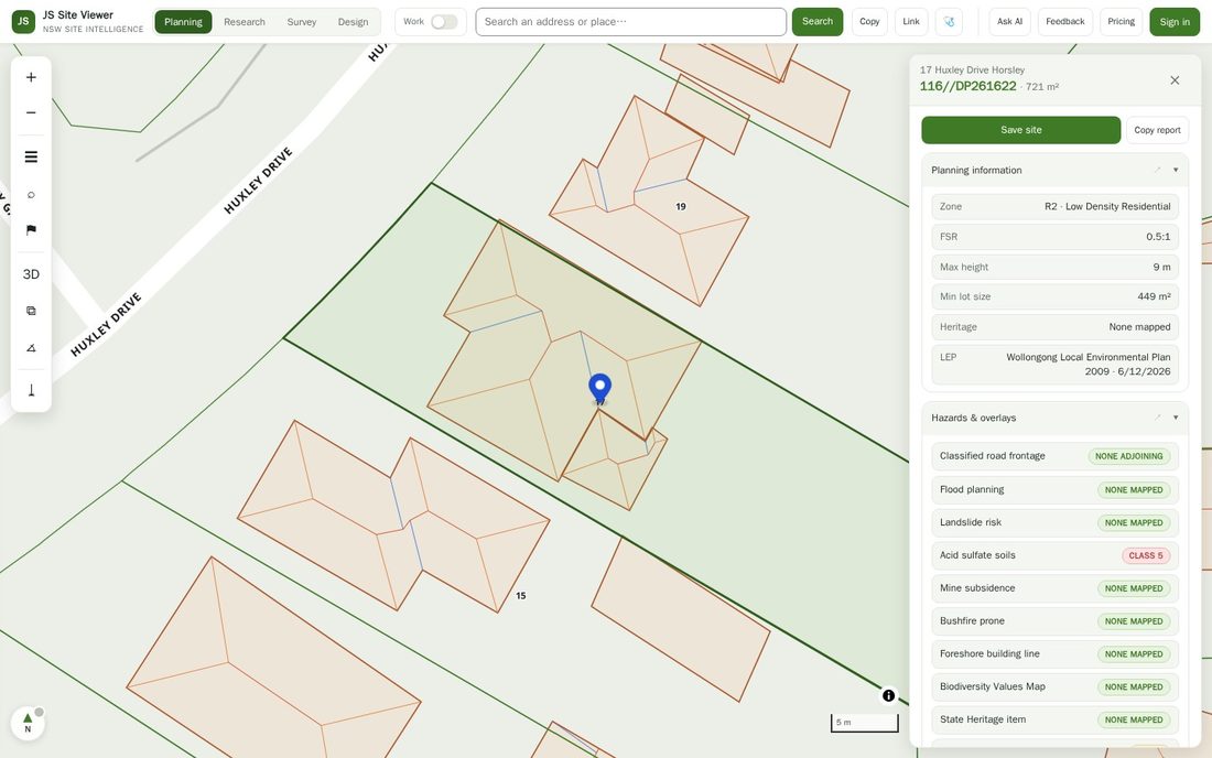 A selected NSW lot on the branded vector basemap with its boundary highlighted and the site panel showing 116//DP261622 and an area of 721 square metres